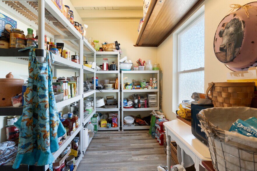 More Photos Of 347 2nd St, Crescent City Industrial For Sale