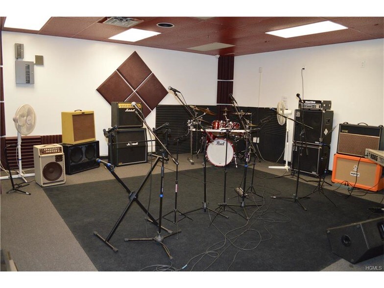 More Photos Of 30-34 New St, Nyack Storefront Retail Office For Sale