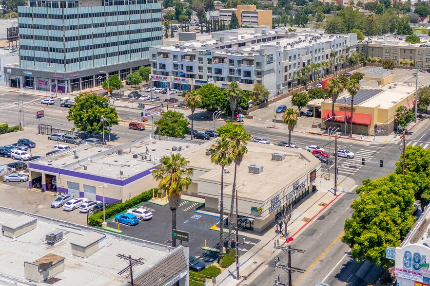 More Photos Of 6801 Van Nuys Blvd, Van Nuys Freestanding For Sale
