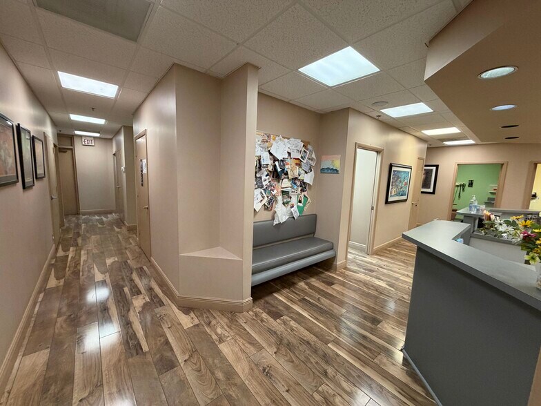 More Photos Of 13005 Southern Blvd, Loxahatchee Medical For Sale