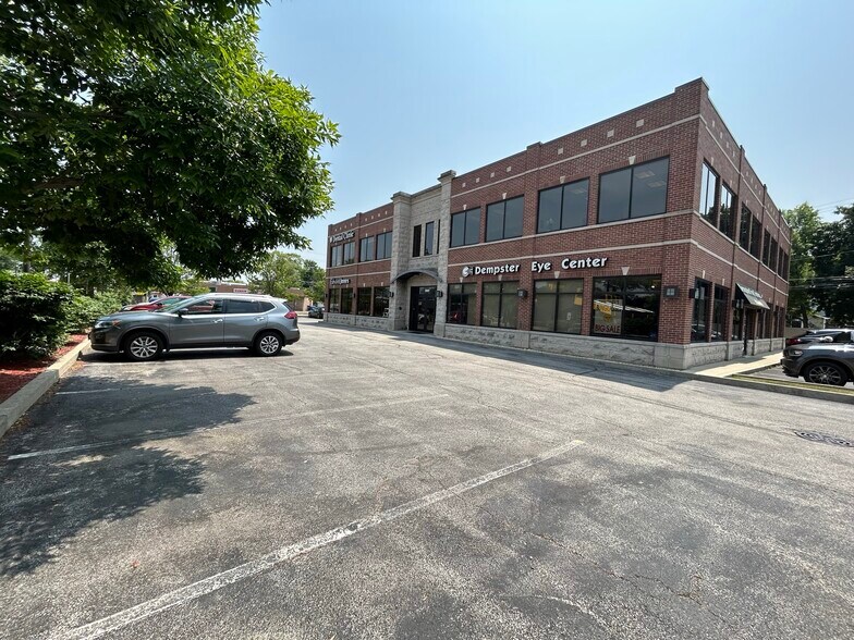 More Photos Of 5901 Dempster St, Morton Grove Office For Sale