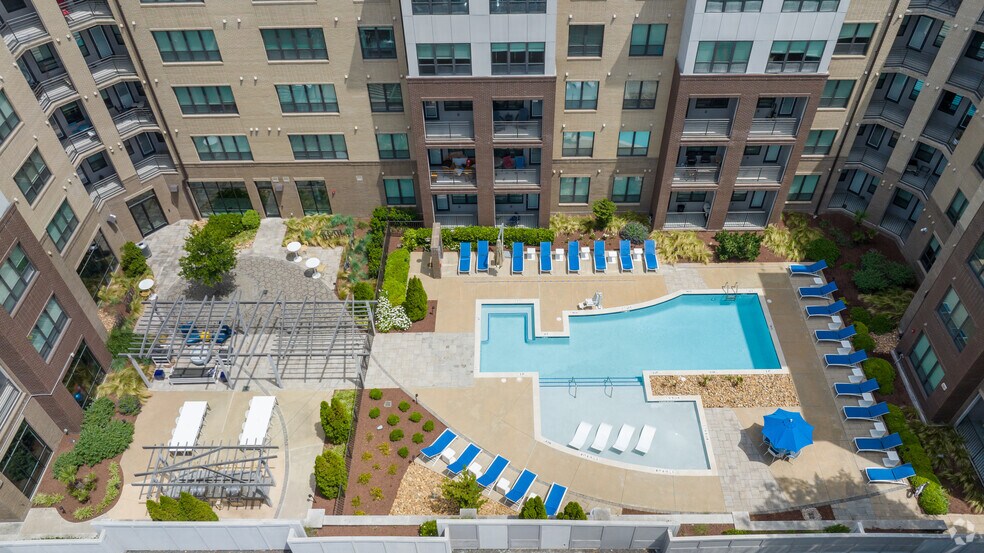 More Photos Of 810 9th St, Durham Apartments For Lease