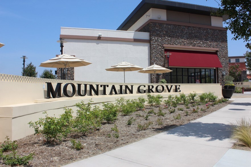 More Photos Of 27651 San Bernardino Ave, Redlands Unknown For Lease