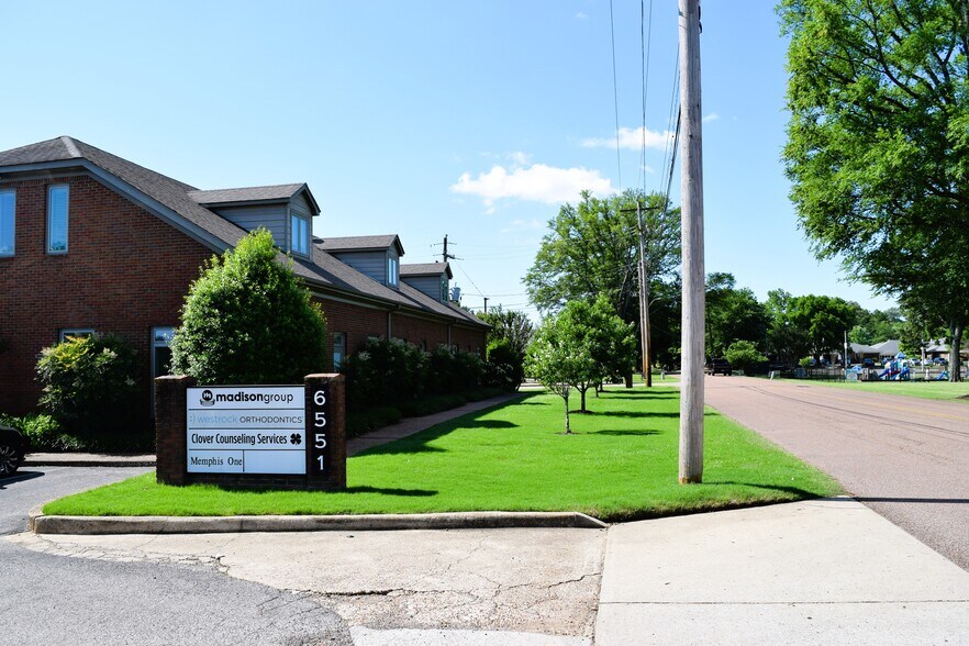 Primary Photo Of 6551 Stage Oaks Dr, Memphis Medical For Sale