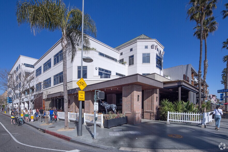 More Photos Of 120 Broadway, Santa Monica Office For Lease