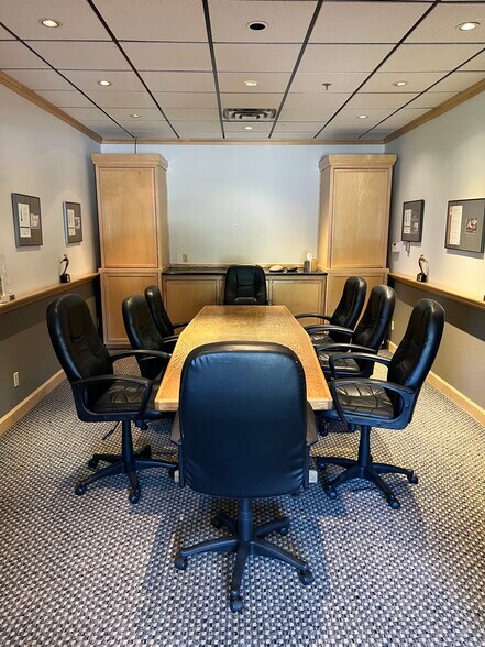 More Photos Of 34237 Highway 6, Edwards Bank For Lease