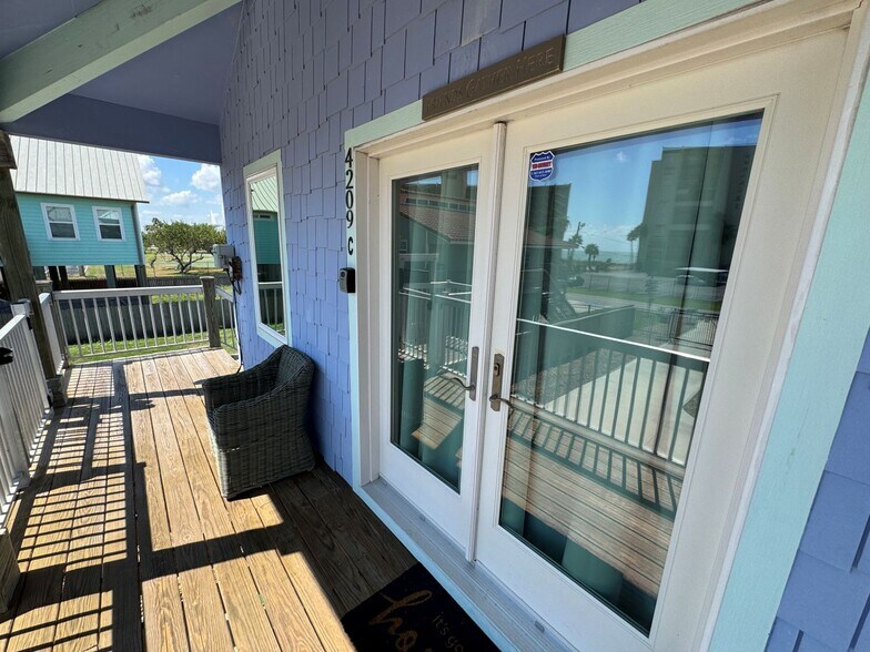 More Photos Of 4209 Gulfbreeze Blvd, Corpus Christi Multifamily For Sale