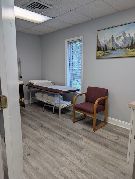 More Photos Of 10875 Main St, Fairfax Medical For Lease