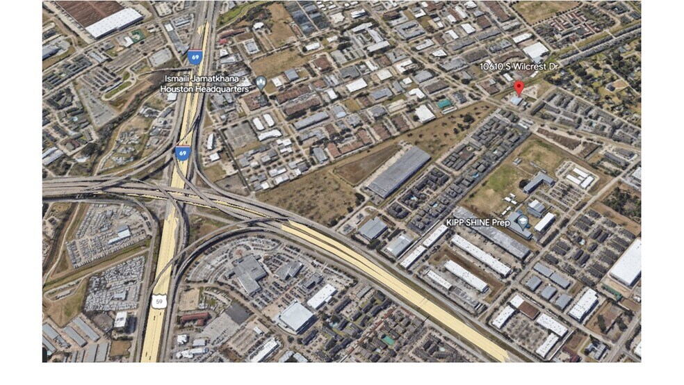 More Photos Of 10610 Wilcrest Dr, Houston Warehouse For Sale