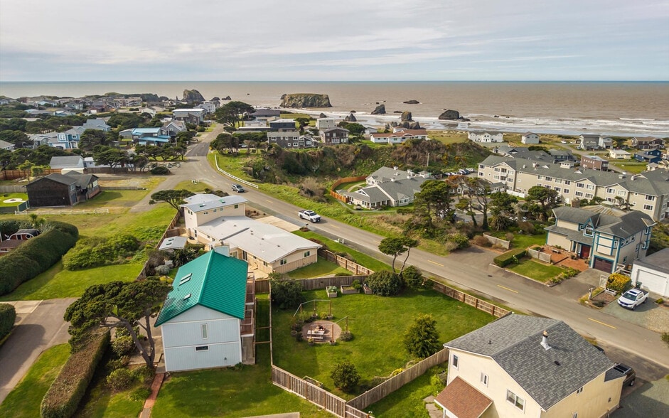 Primary Photo Of Ocean Dr SW @ Jackson Ave SW, Bandon Land For Sale