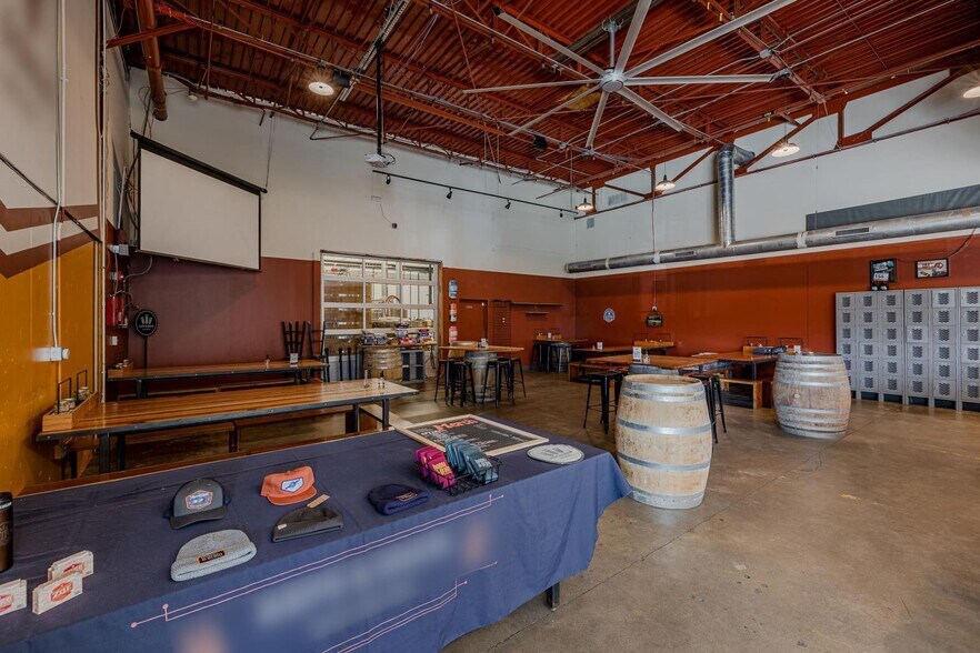 More Photos Of 507 E Calles St, Austin Loft Creative Space For Lease