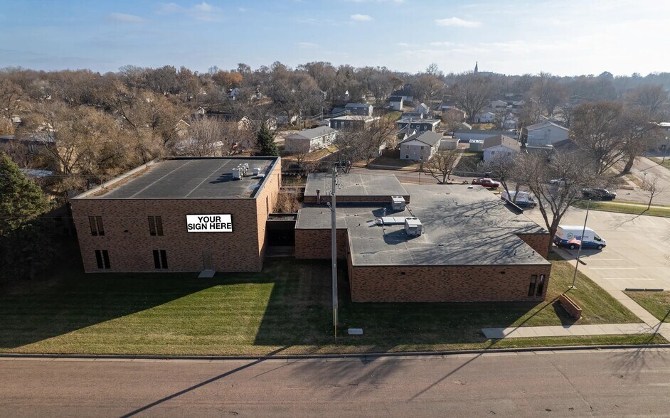 More Photos Of 621 W Russell St, Sioux Falls Office For Lease
