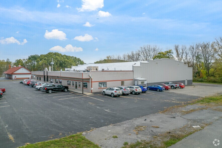 More Photos Of 249 Wallins Corners Rd, Amsterdam Bowling Alley For Sale