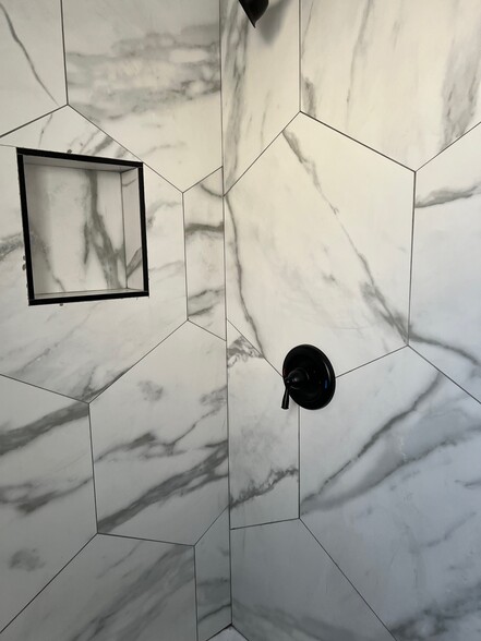 More Photos Of 530 S 7th St, Las Vegas Office Residential For Lease