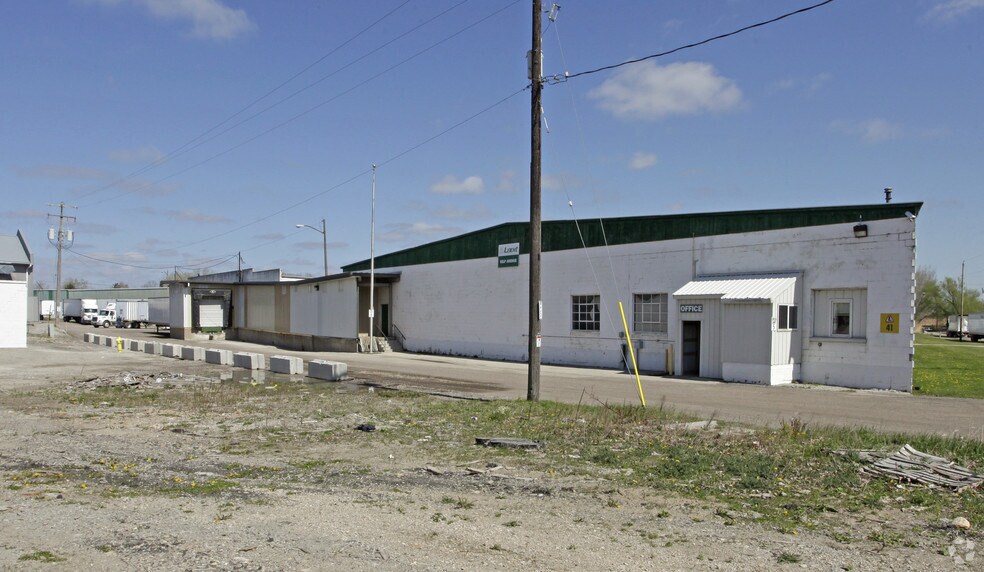 More Photos Of 1266 Velp Ave, Green Bay Warehouse For Lease