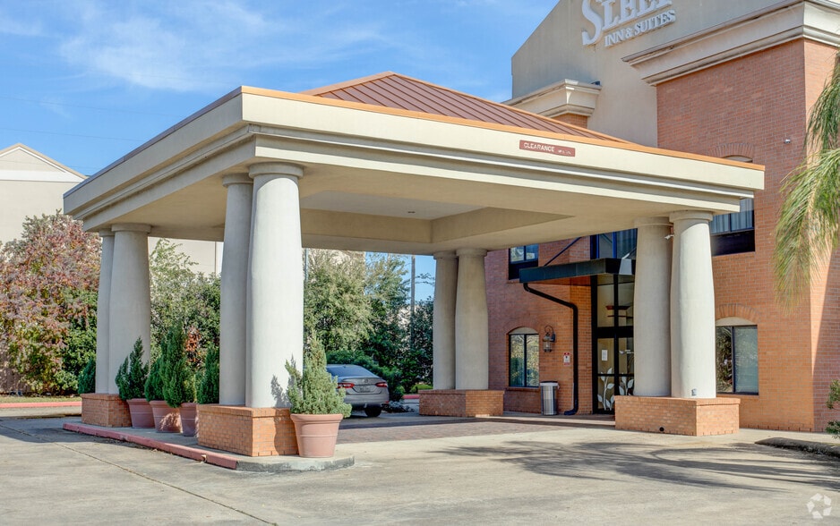 More Photos Of 4810 Alpine Rd, Stafford Hotel For Sale