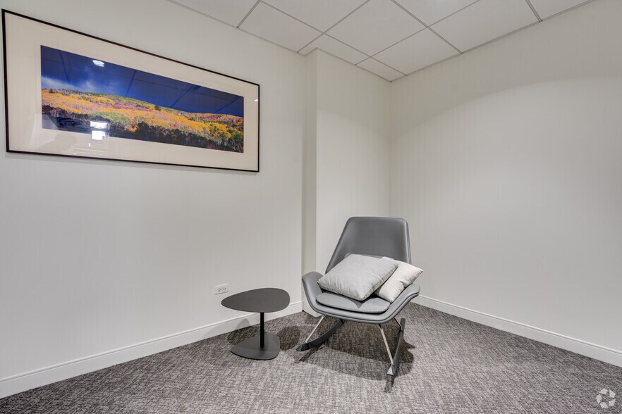 Photo of 3rd Floor Ste 2211/305