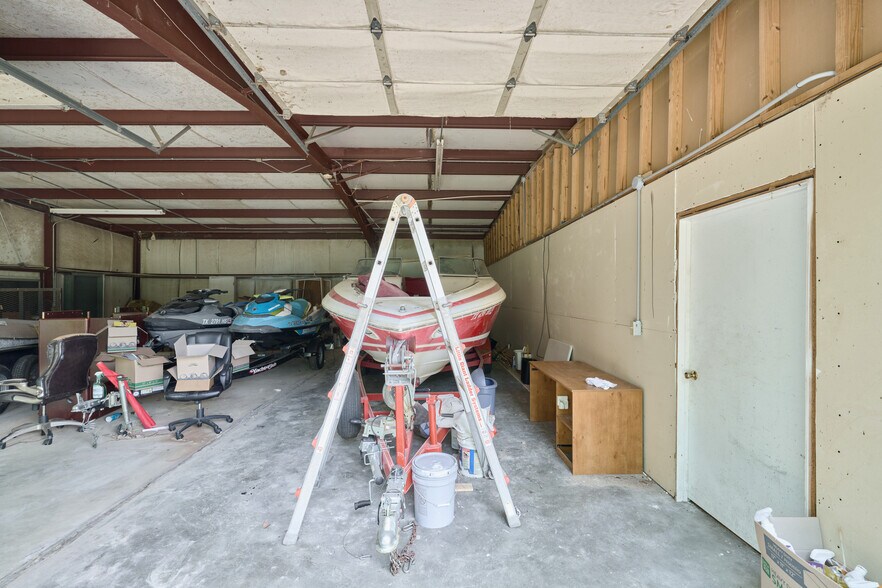 More Photos Of 182 S FM 356, Onalaska Office For Sale