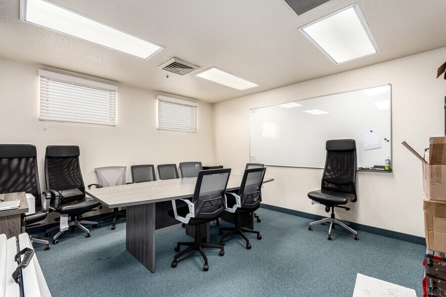 More Photos Of 633-705 E Wilcox Dr, Sierra Vista Medical For Sale