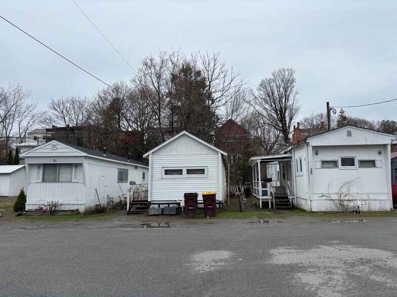 More Photos Of Canal Street, Schuylerville Manufactured Housing Mobile Home Park For Sale