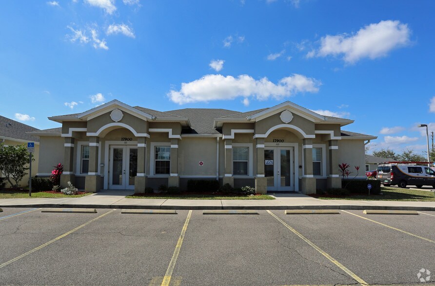 More Photos Of 17900 Hunting Bow Cir, Lutz Office For Lease