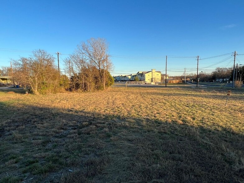 More Photos Of 7804 Cooper Ln, Austin Land For Sale