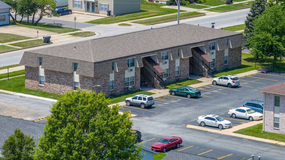 More Photos Of 1000 S Williams St, Moberly Apartments For Sale