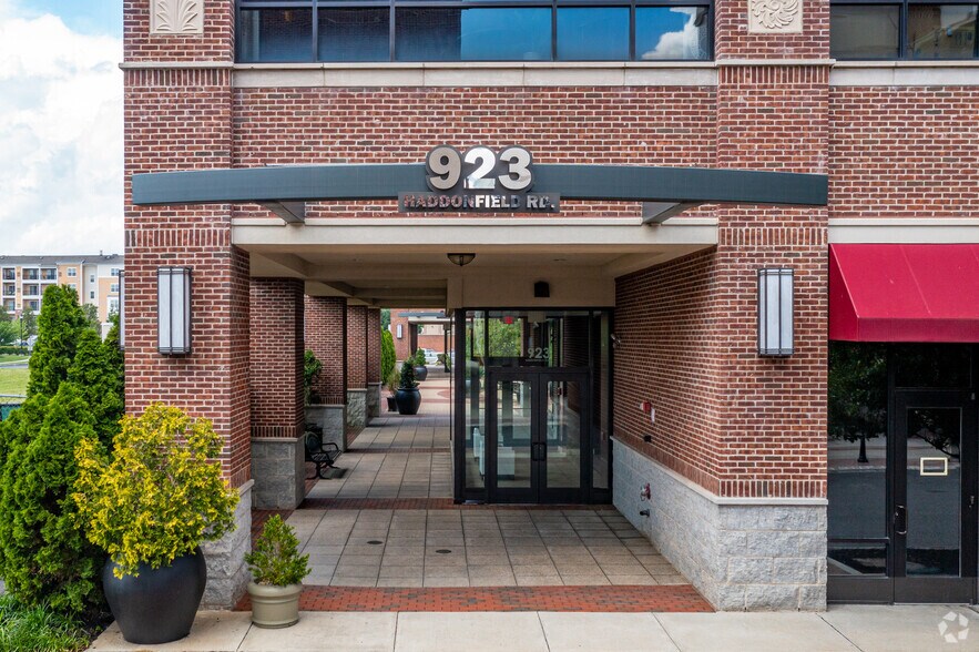 More Photos Of 923 Haddonfield Rd, Cherry Hill Freestanding For Lease