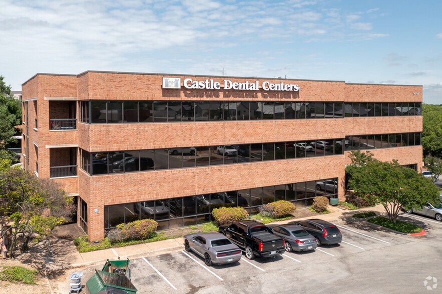 More Photos Of 3001 S Lamar Blvd, Austin Office For Lease