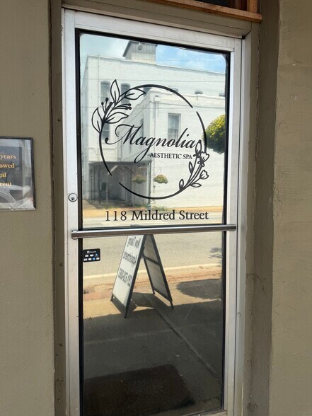 More Photos Of 118 Mildred St, Brewton Storefront For Sale