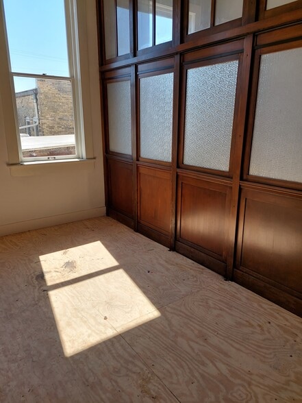 More Photos Of 207-211 E Main St, Watertown Office For Lease