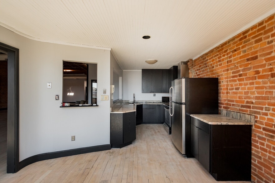 More Photos Of 2453-2469 Russell St, Detroit Storefront Retail Residential For Lease