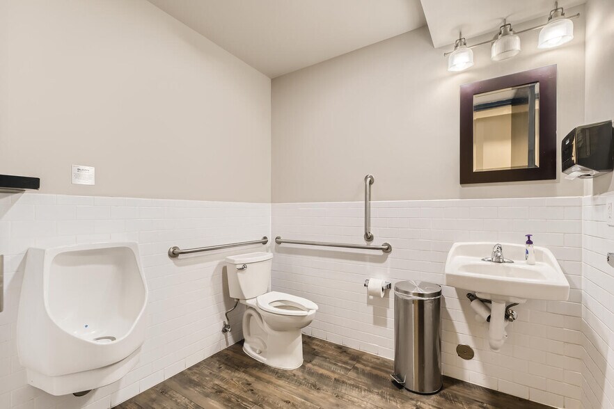 More Photos Of 3740 Dacoro Ln, Castle Rock Medical For Sale