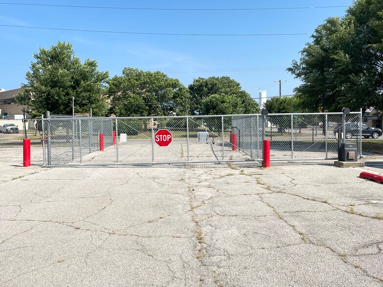 More Photos Of 302 W Archer St, Tulsa Correctional Facility For Sale