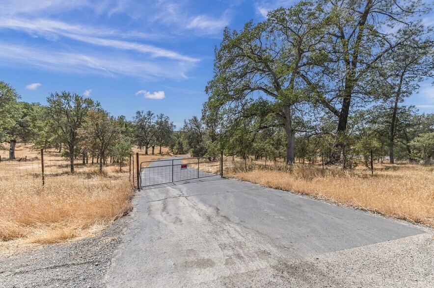 More Photos Of 5761 Highway 4, Angels Camp Land For Sale