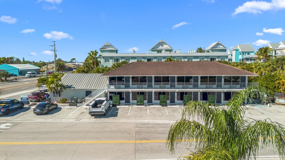 More Photos Of 4330 Bonita Beach Rd, Bonita Springs Hotel For Sale