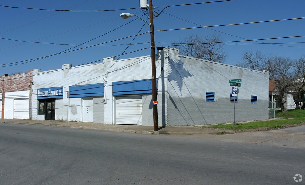 Primary Photo Of 2101 W Clarendon Dr, Dallas Storefront Retail Office For Lease