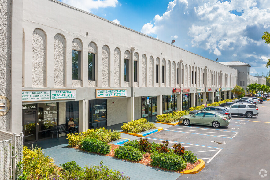 Primary Photo Of 4850 W Oakland Park Blvd, Lauderdale Lakes Medical For Lease