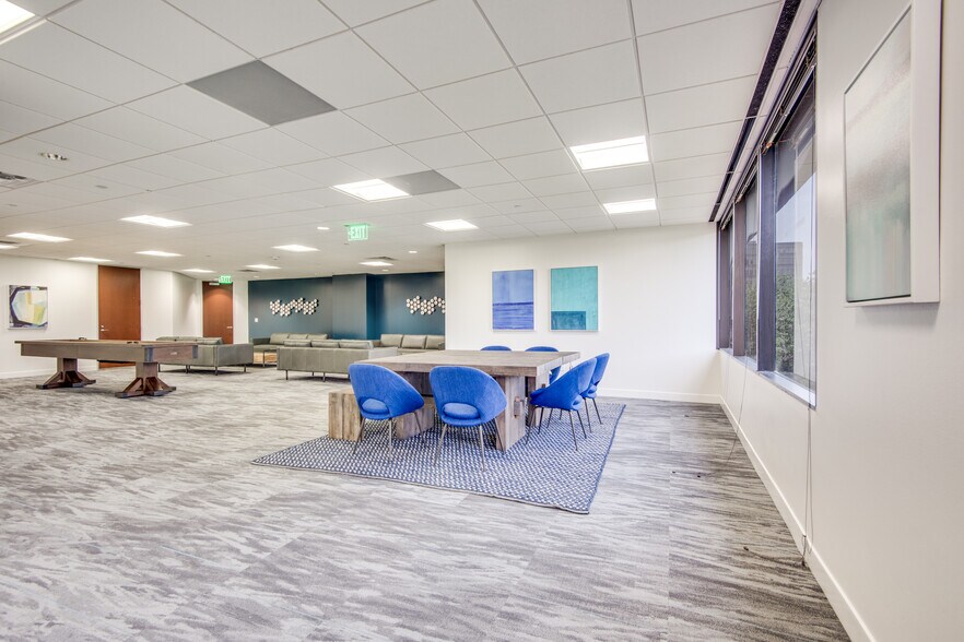 More Photos Of 400 E Las Colinas Blvd, Irving Office For Lease