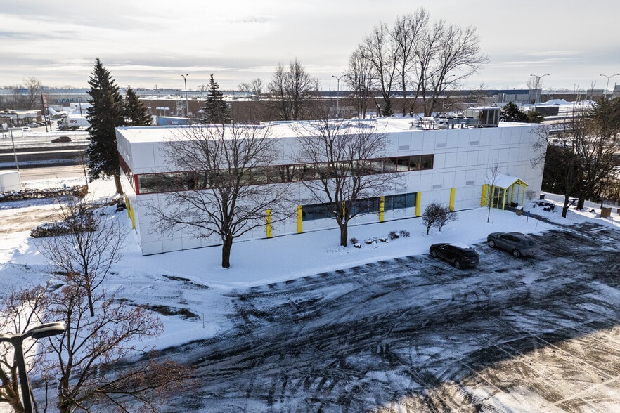 More Photos Of 1325 Hwy Trans-Canada, Dorval Office Residential For Sale