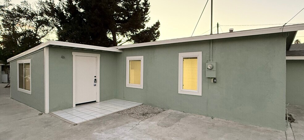 More Photos Of 132-138 W Ramona St, Ventura Apartments For Sale