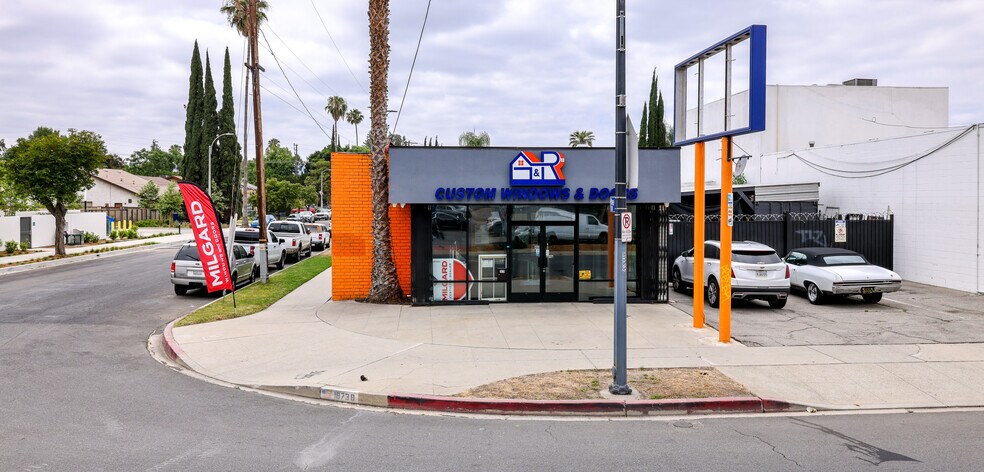 Primary Photo Of 18738 Sherman Way, Reseda Storefront For Sale