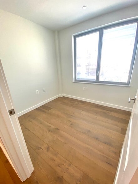 More Photos Of 1613 Mermaid Ave, Brooklyn Apartments For Sale