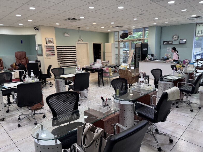 More Photos Of 873 N Larrabee St, Chicago Apartments For Sale