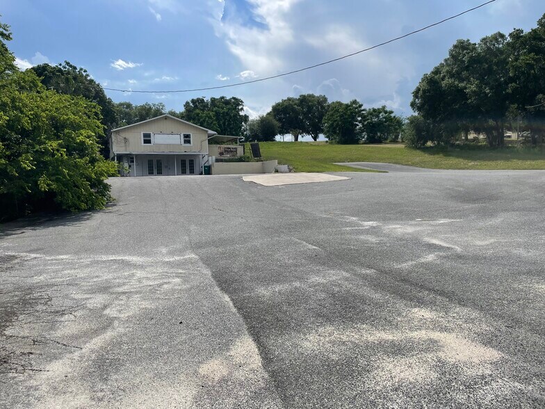 More Photos Of 611 N Dixie Ave, Fruitland Park Self Storage For Sale