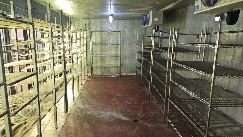 More Photos Of 301 W Main St, Saint Albans Convenience Store For Sale