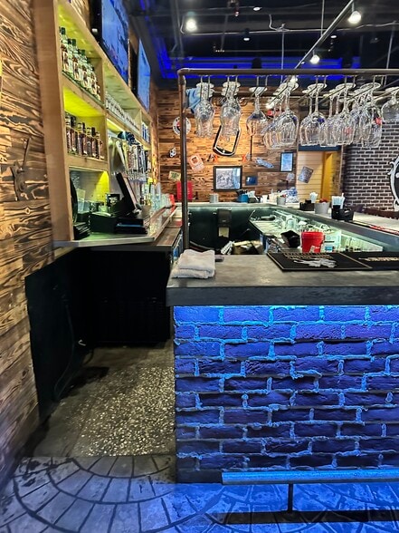 More Photos Of 200 1st Ave S, Saint Petersburg Restaurant For Sale