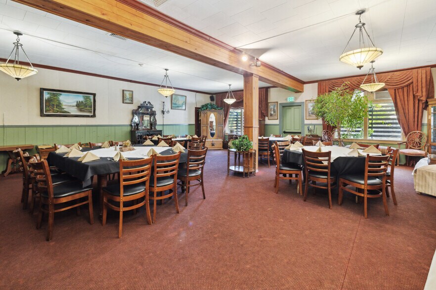 More Photos Of 13300 Big Basin Way, Boulder Creek Restaurant For Sale