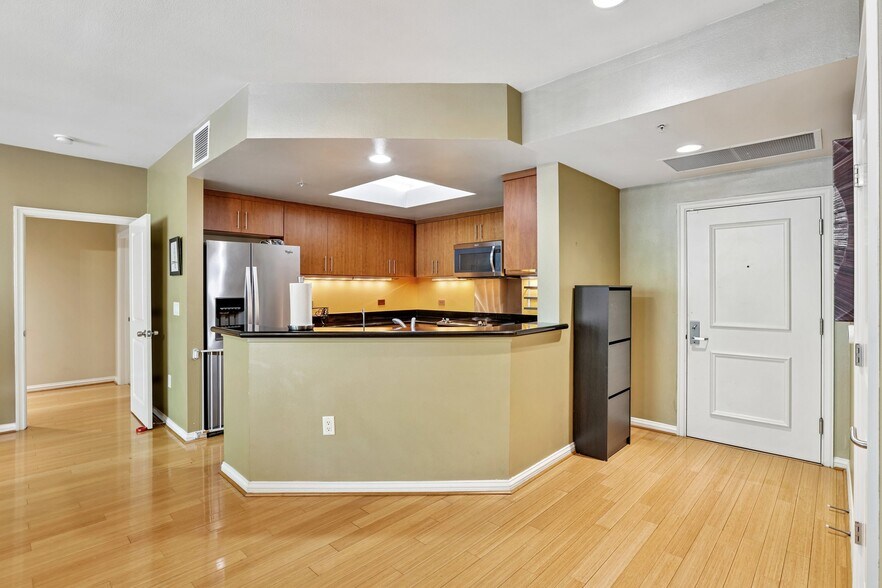 More Photos Of 46 W Julian St, San Jose Apartments For Sale