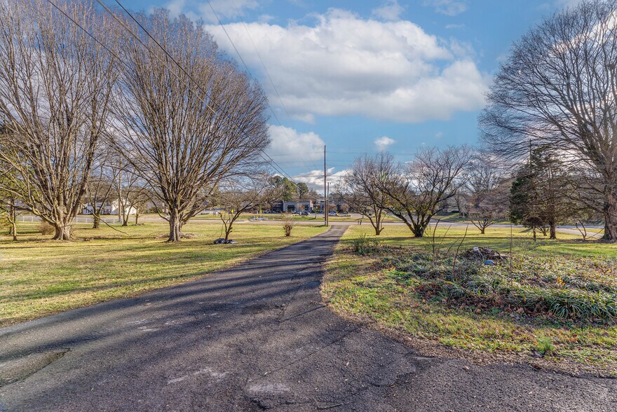 More Photos Of 1445 Ebenezer Rd, Knoxville Land For Sale